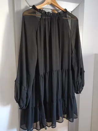 Vestido de gasa negro -leer-