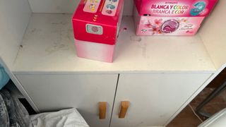 Mueble estantería con armario Doy un vinilo blanco