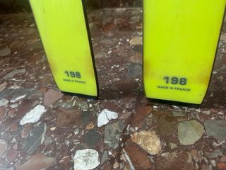 Esquís Rossignol Amarillos con botas