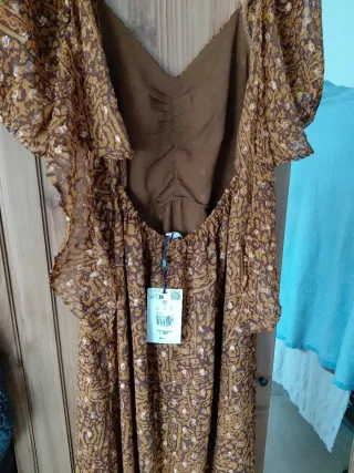 Vestido Scalper estampado marrón y amarillo