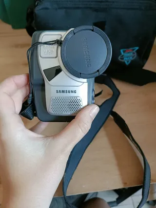 Videocámara Samsung 22x Zoom Óptico