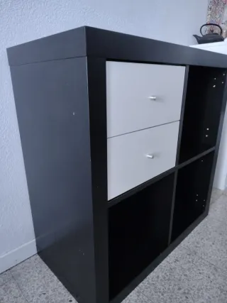 Estantería KALLAX Negra con 2 Cajones Blancos