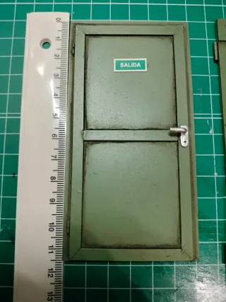 Puertas Diorama Escala 1:18