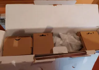 PS4 Slim 1TB  + Mando + funda mando +Juego +  caja