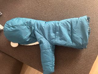 Chaqueta bebé con capucha y forro polar +