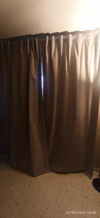 Cortinas térmicas grises