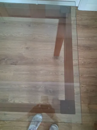 Mesa Comedor Cristal y Madera de pino macizo.