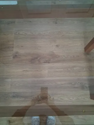 Mesa Comedor Cristal y Madera de pino macizo.