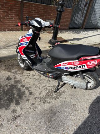 Yamaha Jog RR Scooter