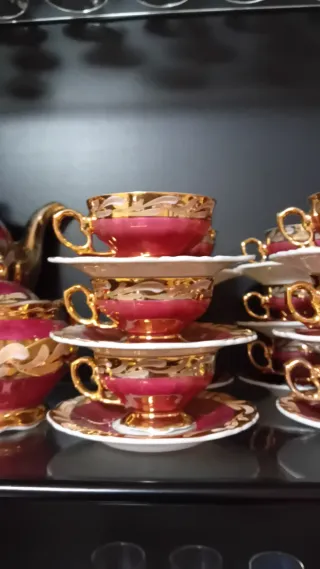 Juego de café porcelana oro y morado