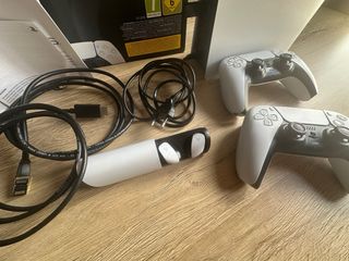 OPORTUNIDAD PS5 + 2 Mandos + Audiculares Bluetooth