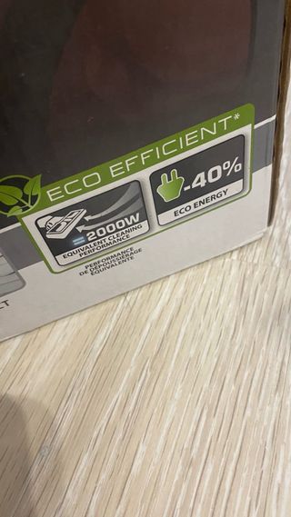 Aspiradora Rowenta con accesorios