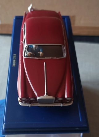 Tintin Coche 1/43 40 Jaguar Dr. Müller Isla negra