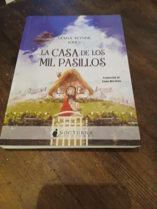 La casa de los mil pasillos (Literatura Mágica)...