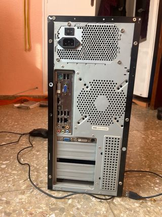 Torre PC AMD Athlon 64 + Gráfica + 160GB