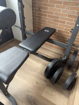 Banco de pesas multifuncional