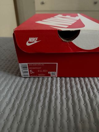 Nike Dunk High Gris y Blanco