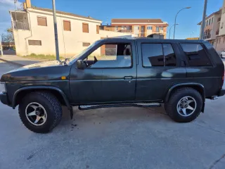 Nissan Terrano 1993
