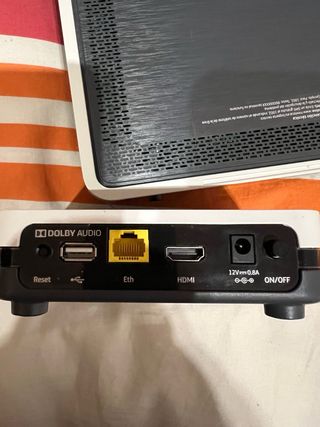 Pack Router y TV UHD Movistar