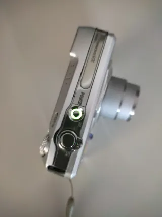 Cámara Sony Cyber-shot 8.1 MP