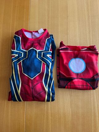 Disfraz Spiderman y Camiseta Ironman