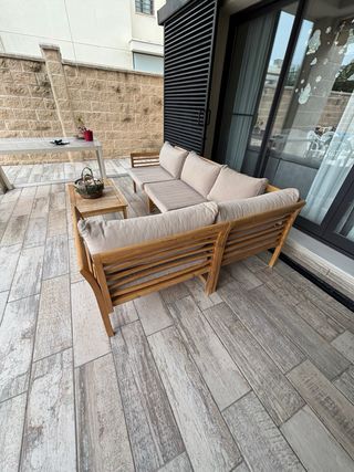 Sofá de terraza de madera