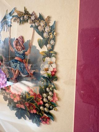 Cromo antiguo niña columpio flores marco