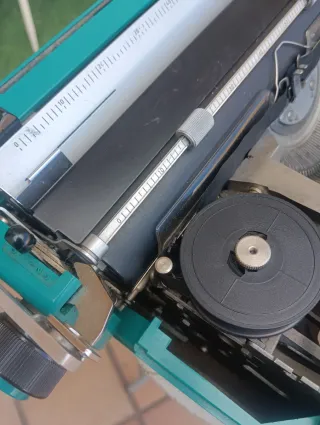 Máquina de escribir Olivetti Studio 45