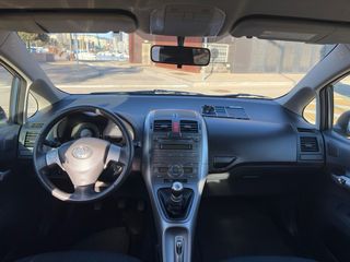 Toyota Auris 1.6i 🟢