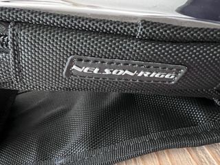 Funda móvil imanes depósito moto NelsonRigg