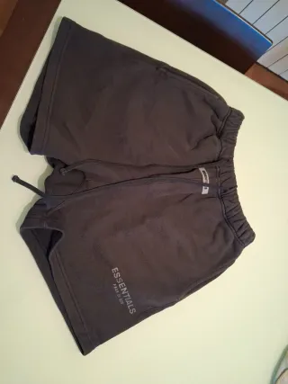 Pantalón corto y bañador