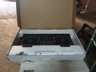 Controladora Denon DJ MC7000. 550€. Sólo mensaje.