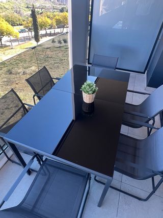 Mesa y 6 Sillas de Jardín