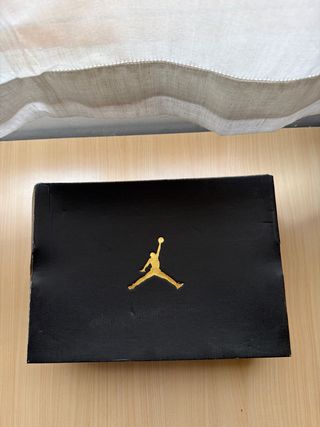 Air Jordan 1 HI FlyEase