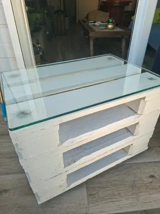 Sillón Palet Madera y mesa con ruedas y vidrio