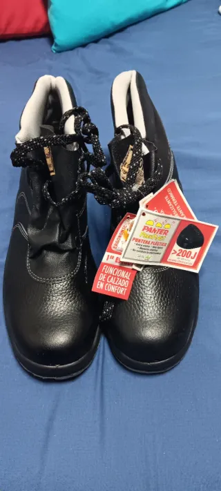Botas de seguridad Panter Talla 48.