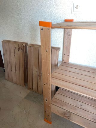 Estantería madera maciza Ikea seminueva
