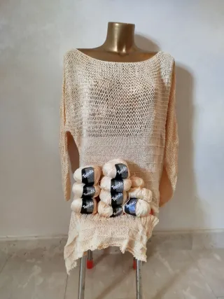 Maglione beige fatto a mano