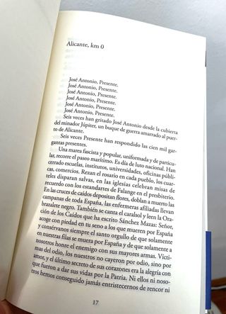 LIBRO PACO CERDÀ PRESENTES PREMIO NARRATIVA 2025