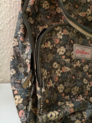 Mochila Cath Kidston flores