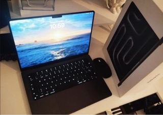 MacBook Pro 14 M3 18GB RAM