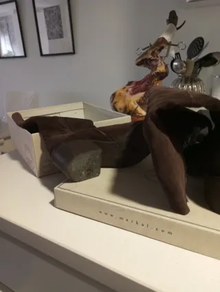 Botas de ante marrones