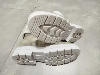 Botas de invierno beige forradas