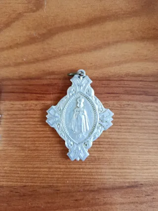 Lote 3 medallas religiosas antiguas