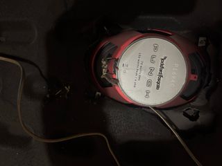 Bandeja con altavoces Punch