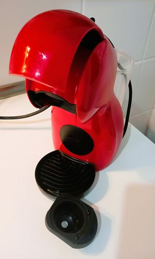 Cafetera Dolce Gusto Piccolo XS Roja