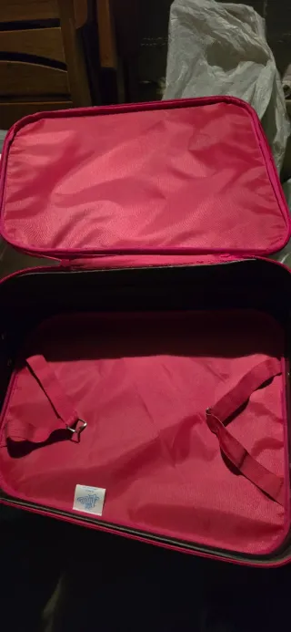 Maleta infantil con ruedas