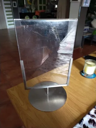 Soporte publicidad o fotos metal y acrílico