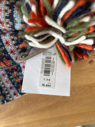 Gorro acrílico niño 3-6 años pompón multicolor