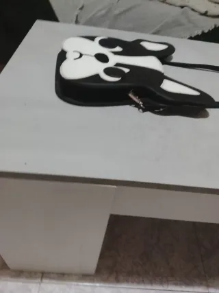Bolso perro negro y blanco
